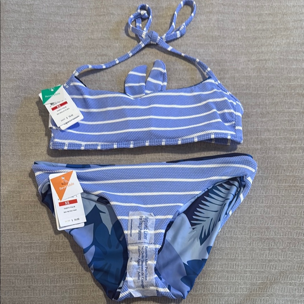 Splendid Reversible Bikini Set - Picture 3 of 3